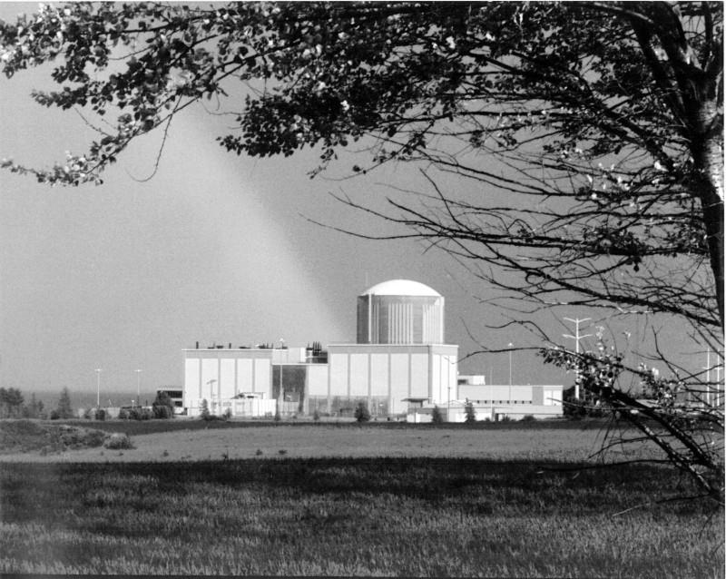 Kewaunee Nuclear Power Plant
Keywords: The Kewaunee Nuclear Power Plant in Carlton