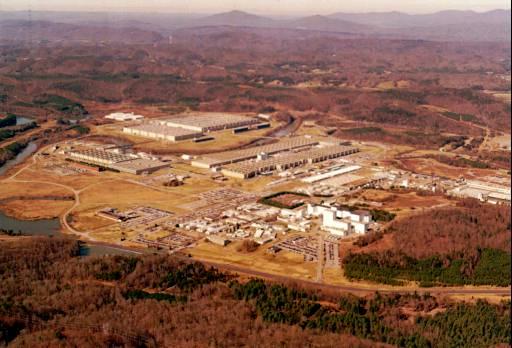 K-25 uranium enrichment site in Oak Ridge, Tenn
This is a 1995 photo of the Department of Energy's former K-25 uranium enrichment site in Oak Ridge, Tenn. The 1,500-acre site is being converted to an industrial park named the East Tennessee Technology Park and cleaned up with the help of business tenants.
Keywords: K-25 uranium enrichment site in Oak Ridge, Tenn