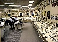 nuclear-power-controlroom.jpg