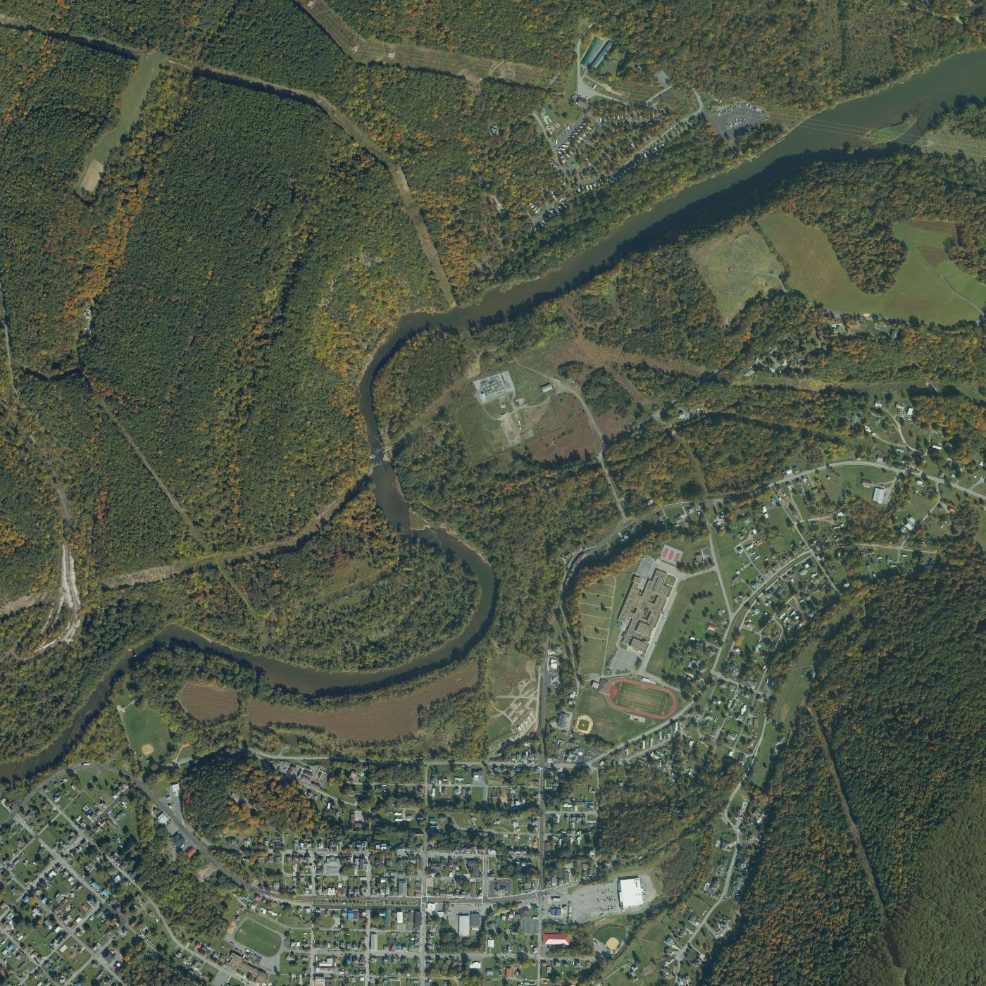 Saxton (aerial imagery)
Keywords: Saxton; aerial; NAIP