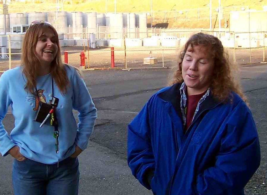 Julie and Theresa
Keywords: Trojan Nuclear Power Plant Rainier Ore (decommissioned)