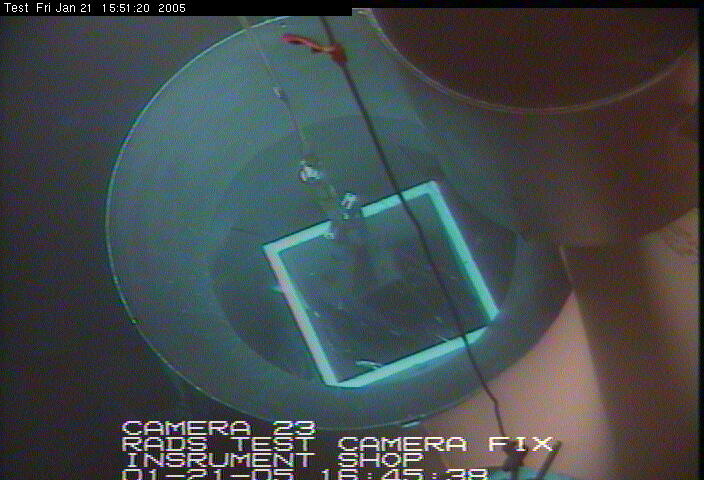 Loading "Hot" pieces into HIRP (square), cold pieces out of HIRP.  Piece by piece.....
Keywords: Grand Gulf Nuclear Power Plant