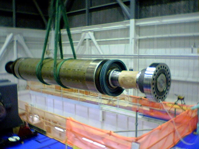 175 tons
Dresden generator rotor being loaded onto rail car.
