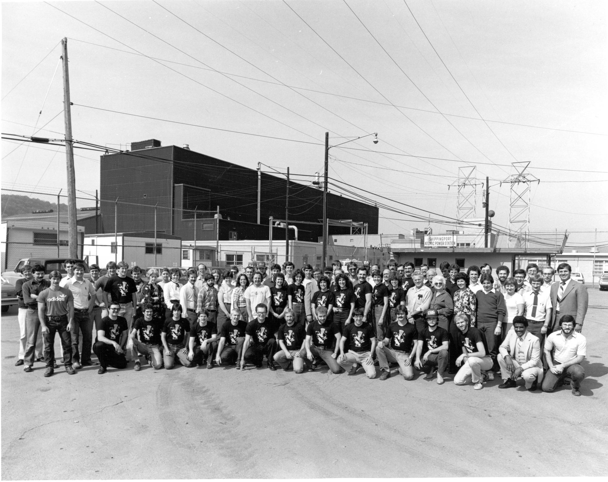 Final Shutdown Group Pic 3