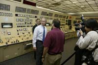 Bush Visit
President Bush in control room
Keywords: Calvert Cliffs Nuclear Power Plant