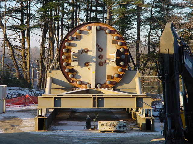 RPV
This is the RPV (Reactor Pressure Vessle) in its special canister and in its cradle.
Keywords: Maine Yankee Nuclear Power Plant (decommissioned)