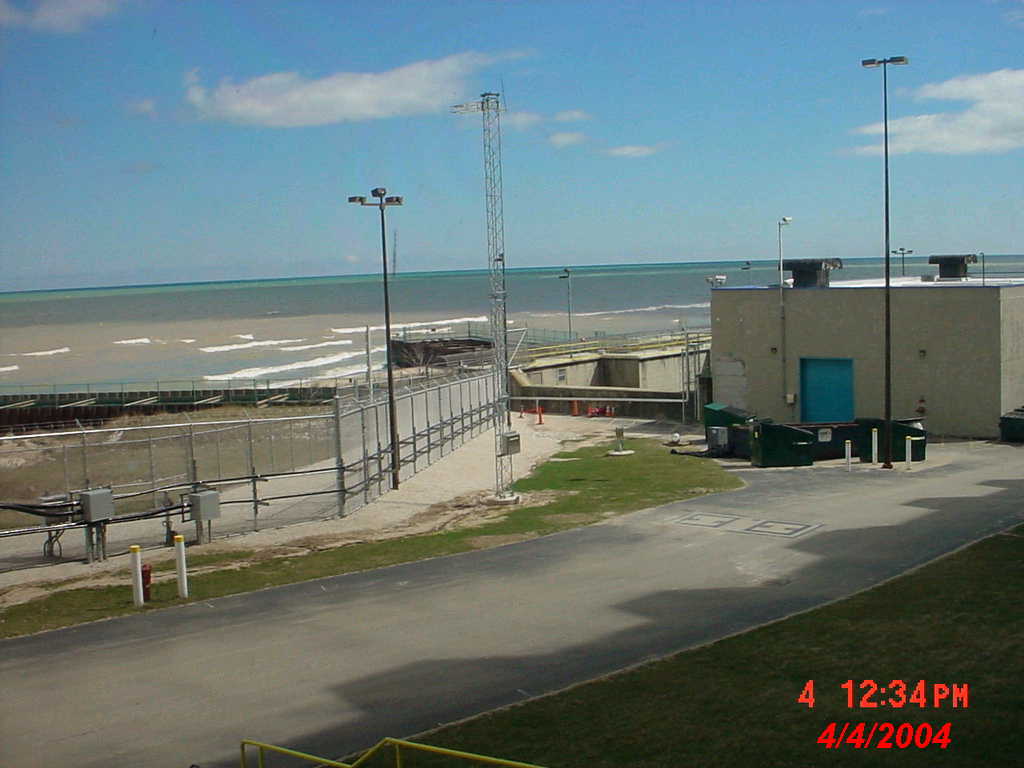 Circ Water Pump House
Point Beach circ water pump house.
Keywords: Point Beach Nuclear Power Plant