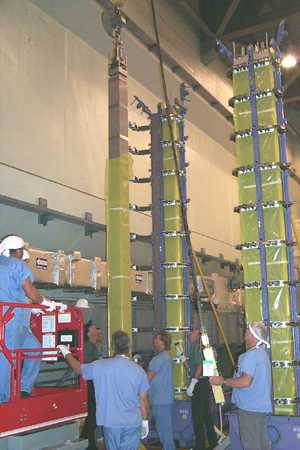 Unloading 14-foot fuel assembly at STP
Keywords: South Texas Project Nuclear Power Plant STP