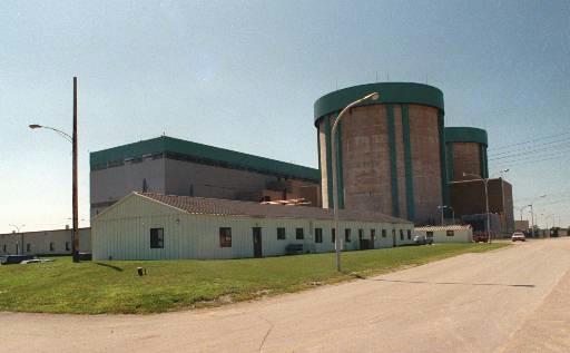 Zion Nuclear Power Plant
Commonwealth Edison's nuclear power plant in Zion, Ill., shown on August 1986, has been down since February, when an operator unintentionally switched off the reactor, then tried to restart it without conducting the proper safety procedures. A poor showing by the plant and retrained workers during a four-week "demonstration" run has resulted in a delay in its reopening. Originally predicted to open in August, ComEd officials now don't expect it to be producing electricity until October.
Keywords: Zion Nuclear Power Plant