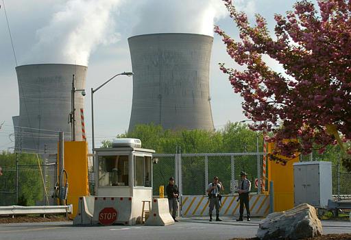 Three Mile Island
Armed personnel stand in front of the security gate leading to Three Mile Island nuclear power plant Wednesday, April 30, 2003, in Harrisburg, Pa. The Rendell administration has halted daily patrols by the National Guard and state police at Pennsylvania's five nuclear reactors.
Keywords: Three mile Island Nuclear Power Plant (TMI) near Harrisburg Pa in Middletown Penn