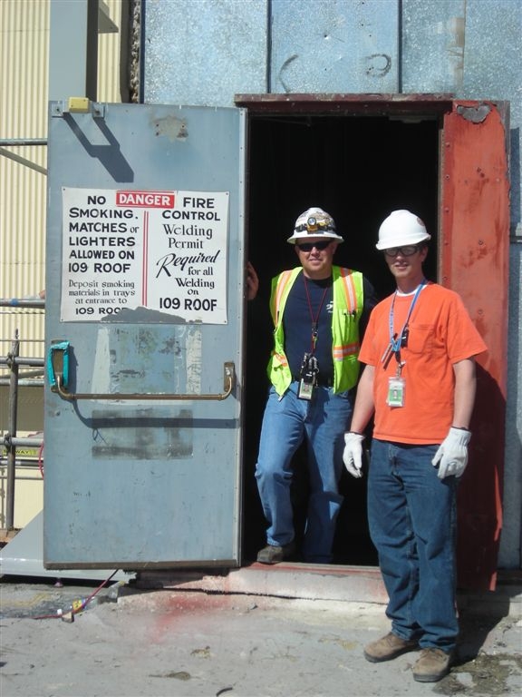 Jeff and Johnny, backstage alley
Jeff Powell and Johnny Holcombe standing by the 40' access to the 105 bldg, 109N roof.
