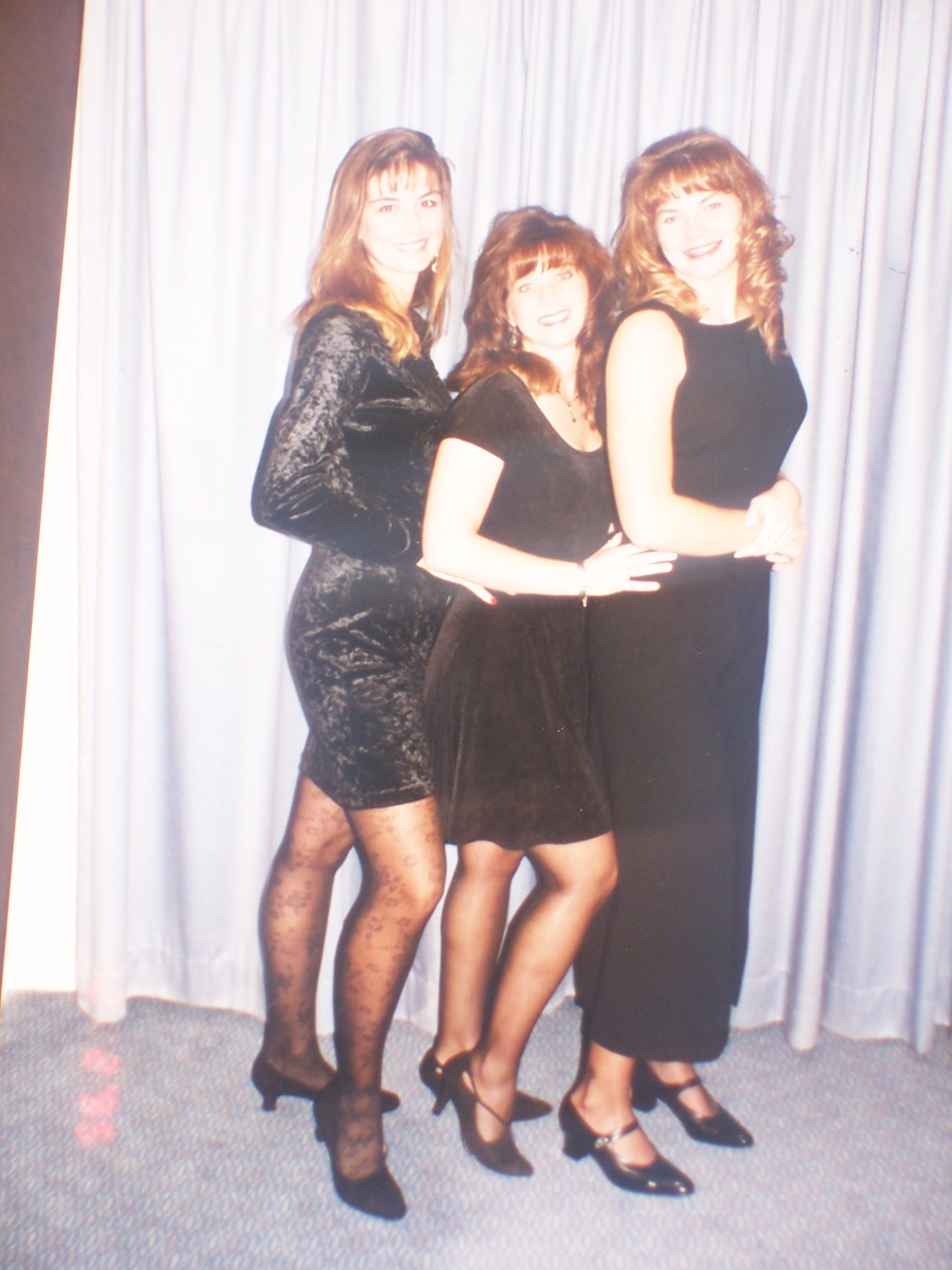 Kelly, Jamie, Amy 1995
One fine collection of San Onofre Ladies!
