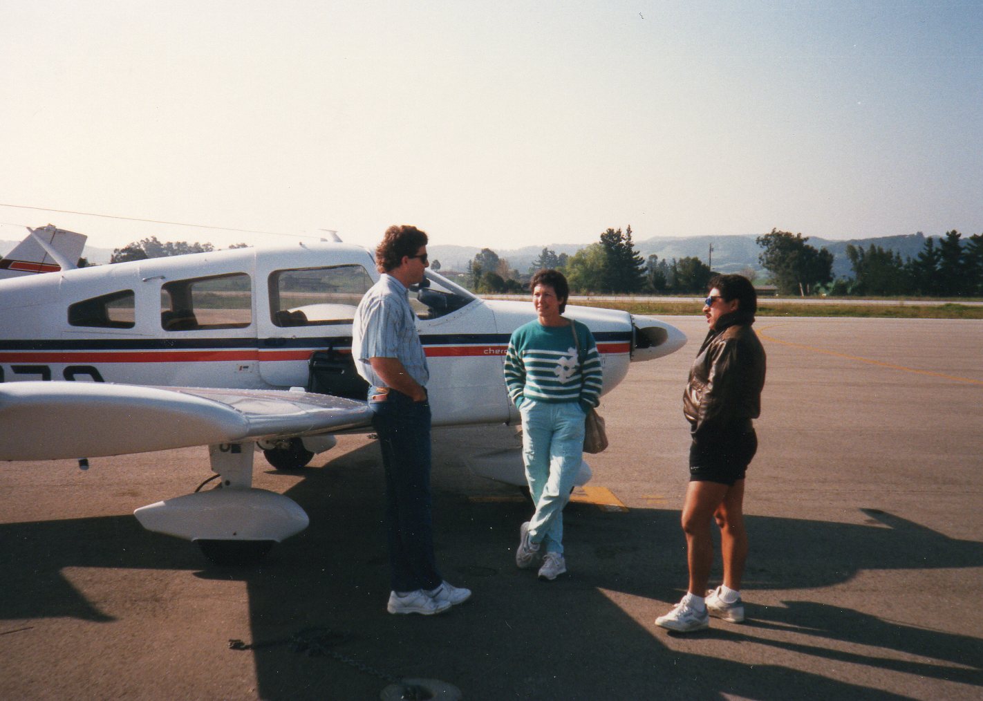Breakfast Club Pre-flight
Brian Dawson, x-HP now with Jet Blue, Pat Persky, and John Mojica with the Hooter's shorts on. ~1987-88
