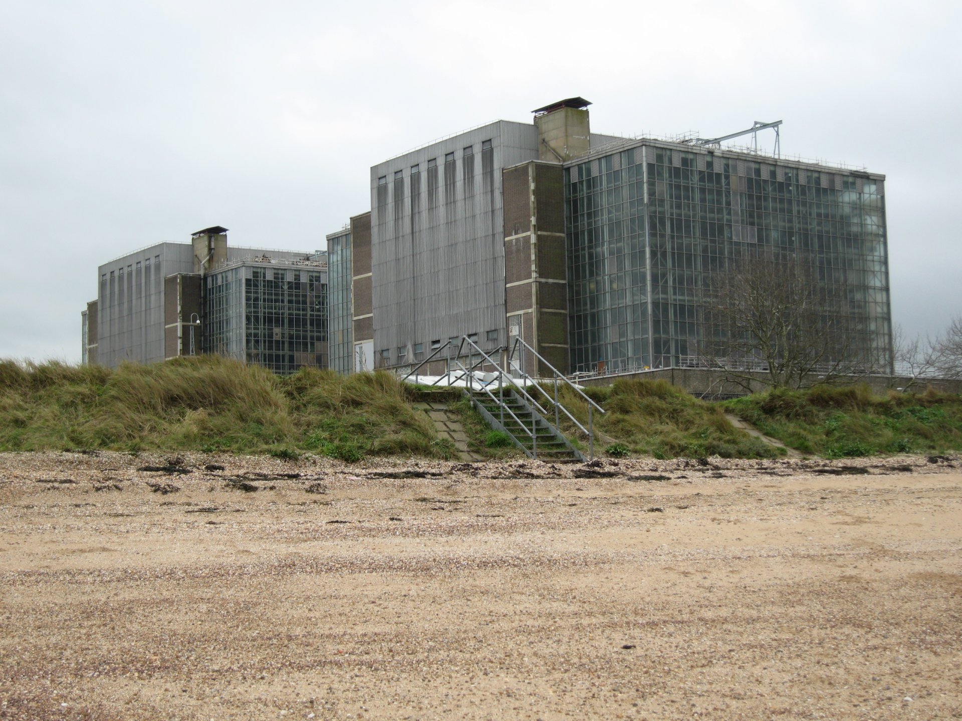 Click to view full size image
==============
Bradwell Powerstation from the Spit - panoramio
Keywords: Bradwell Bradwell Powerstation from the Spit - panoramio
Keywords: Bradwell