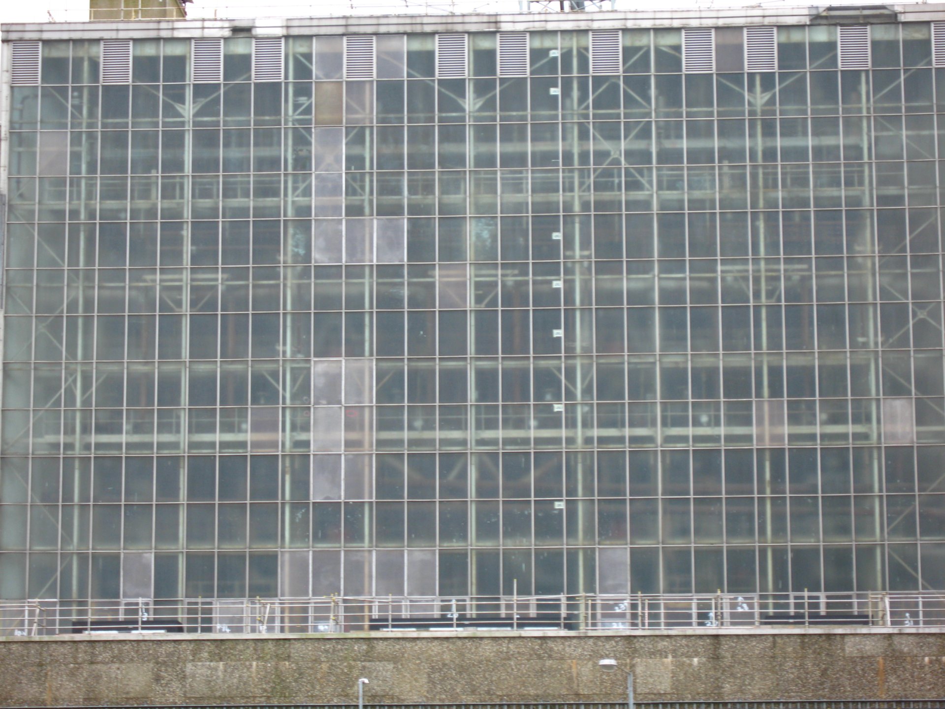 Bradwell Powerstation North Side Closeup - panoramio
Keywords: Bradwell