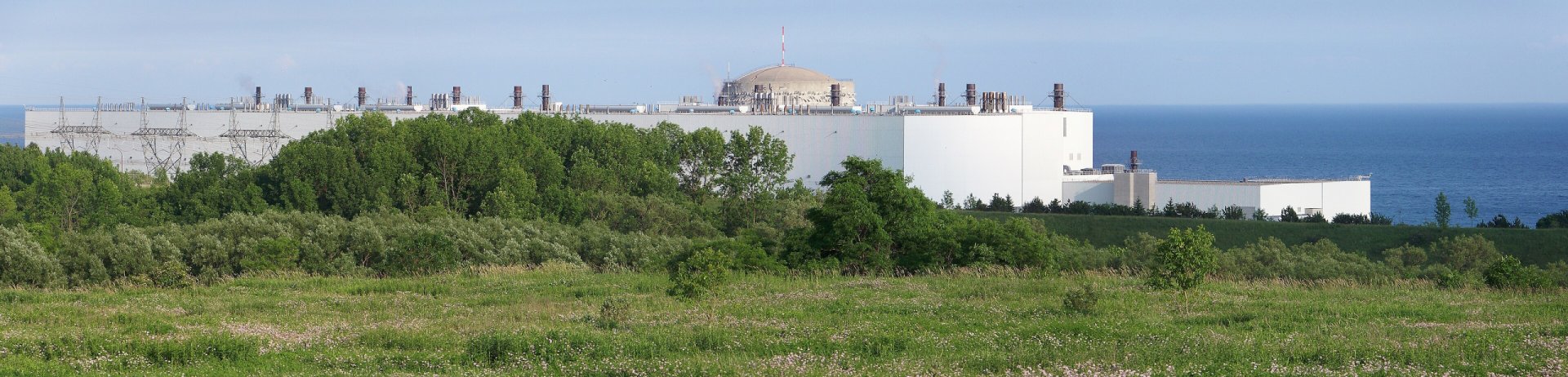 Click to view full size image
==============
Darlington Nuclear Generating Station panorama
Keywords: Darlington Darlington Nuclear Generating Station panorama
Keywords: Darlington