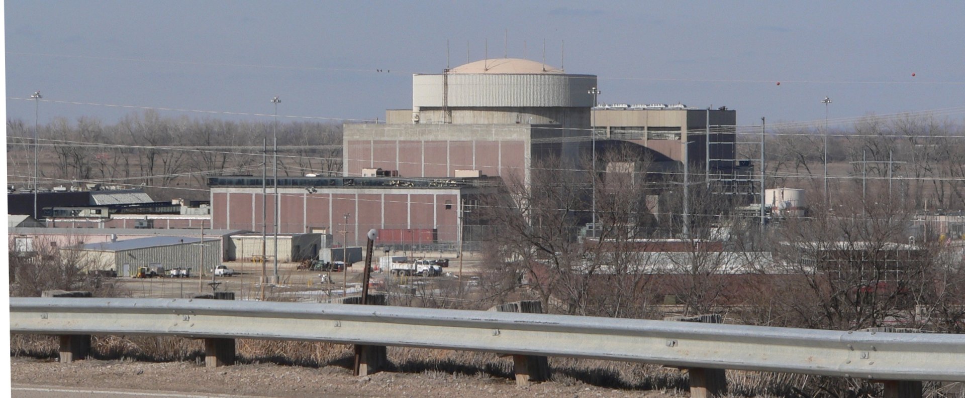 Click to view full size image
==============
Fort Calhoun power plant 1
Keywords: Fort Calhoun Fort Calhoun power plant 1
Keywords: Fort Calhoun