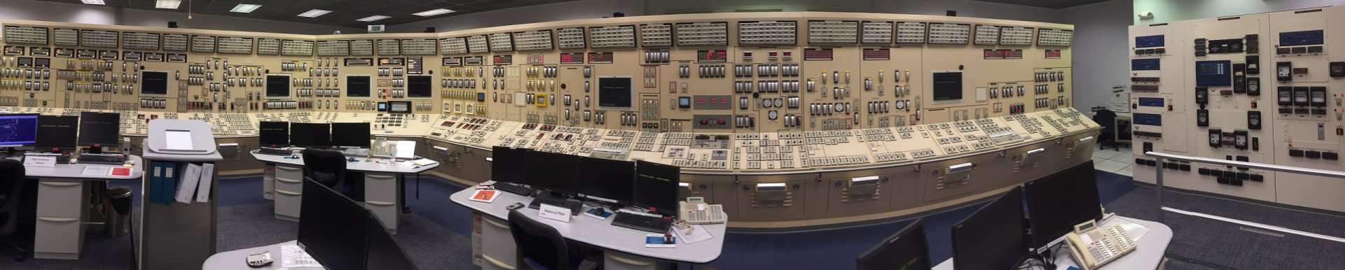 Click to view full size image
==============
Shearon Harris Nuclear Power Plant control room
Keywords: Harris Shearon Harris Nuclear Power Plant control room
Keywords: Harris