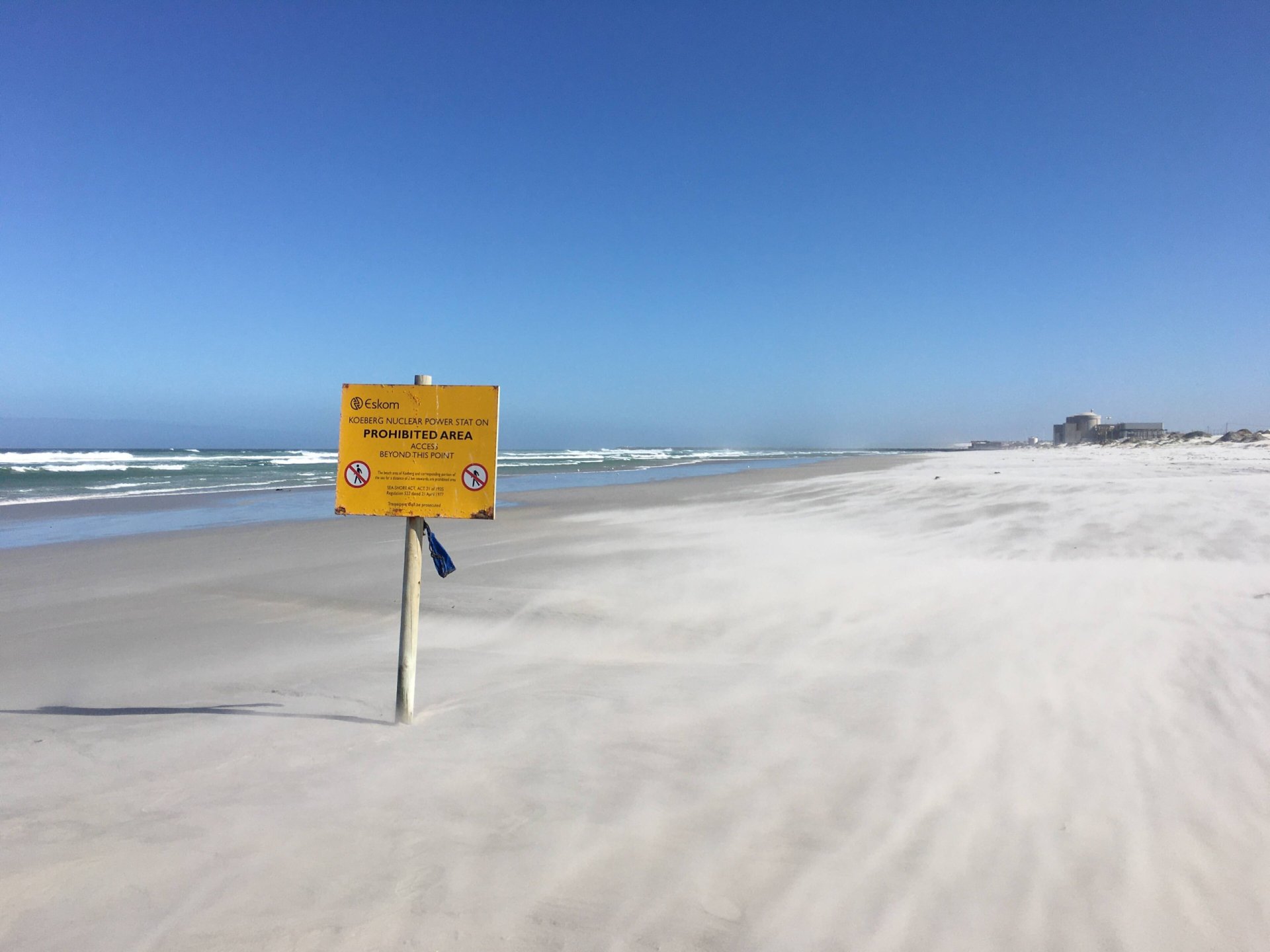 Click to view full size image
==============
Koeberg Nuclear Powerplant - Entry Prohibited beach sign
Keywords: Koeberg Koeberg Nuclear Powerplant - Entry Prohibited beach sign
Keywords: Koeberg