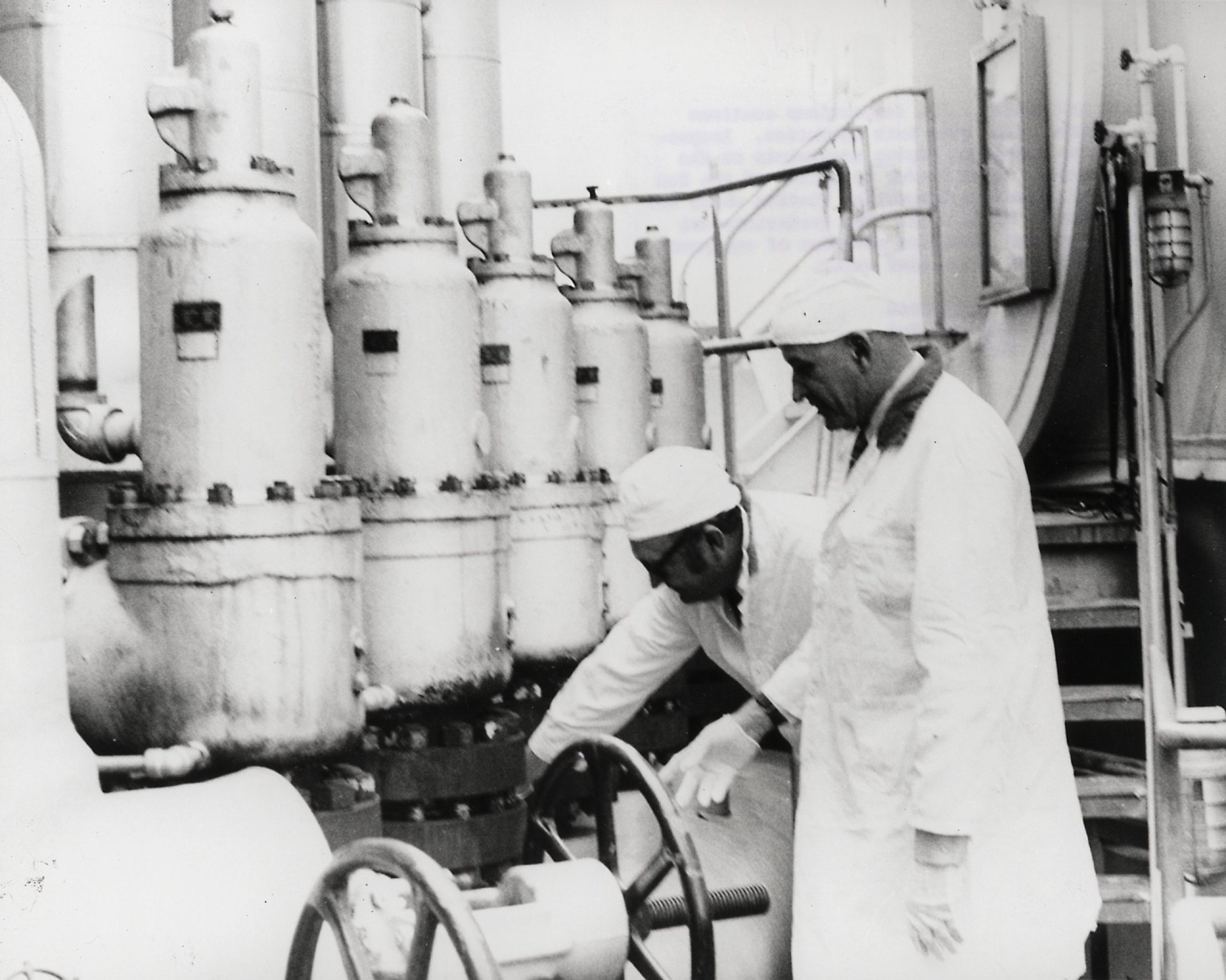 Click to view full size image
==============
San Onofre Nuclear Generating Station AEC inspection, 1973 (01)
Keywords: San Onofre San Onofre Nuclear Generating Station AEC inspection, 1973 (01)
Keywords: San Onofre