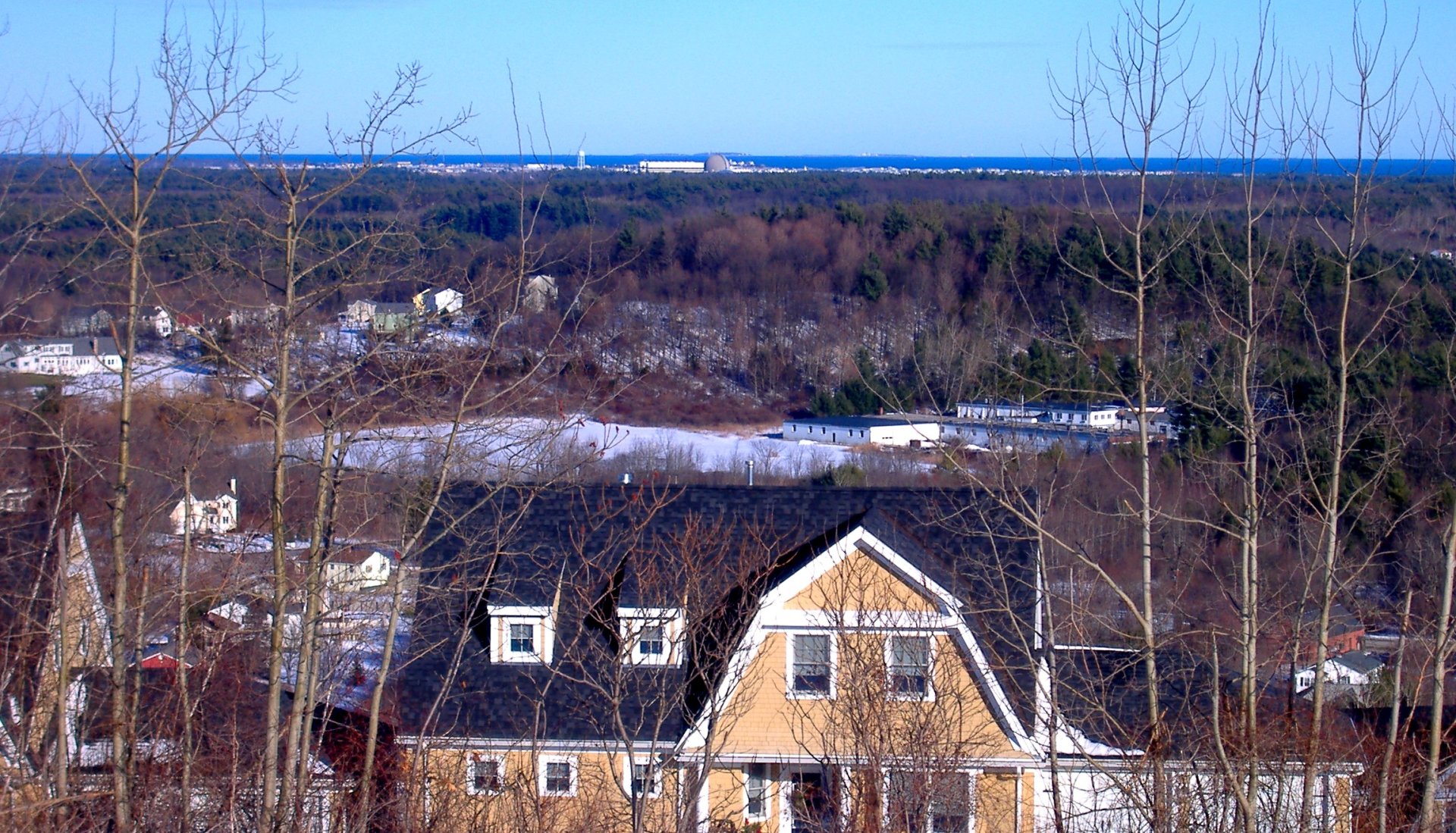 Click to view full size image
==============
Seabrook Station from Powwow Hill
Keywords: Seabrook Seabrook Station from Powwow Hill
Keywords: Seabrook