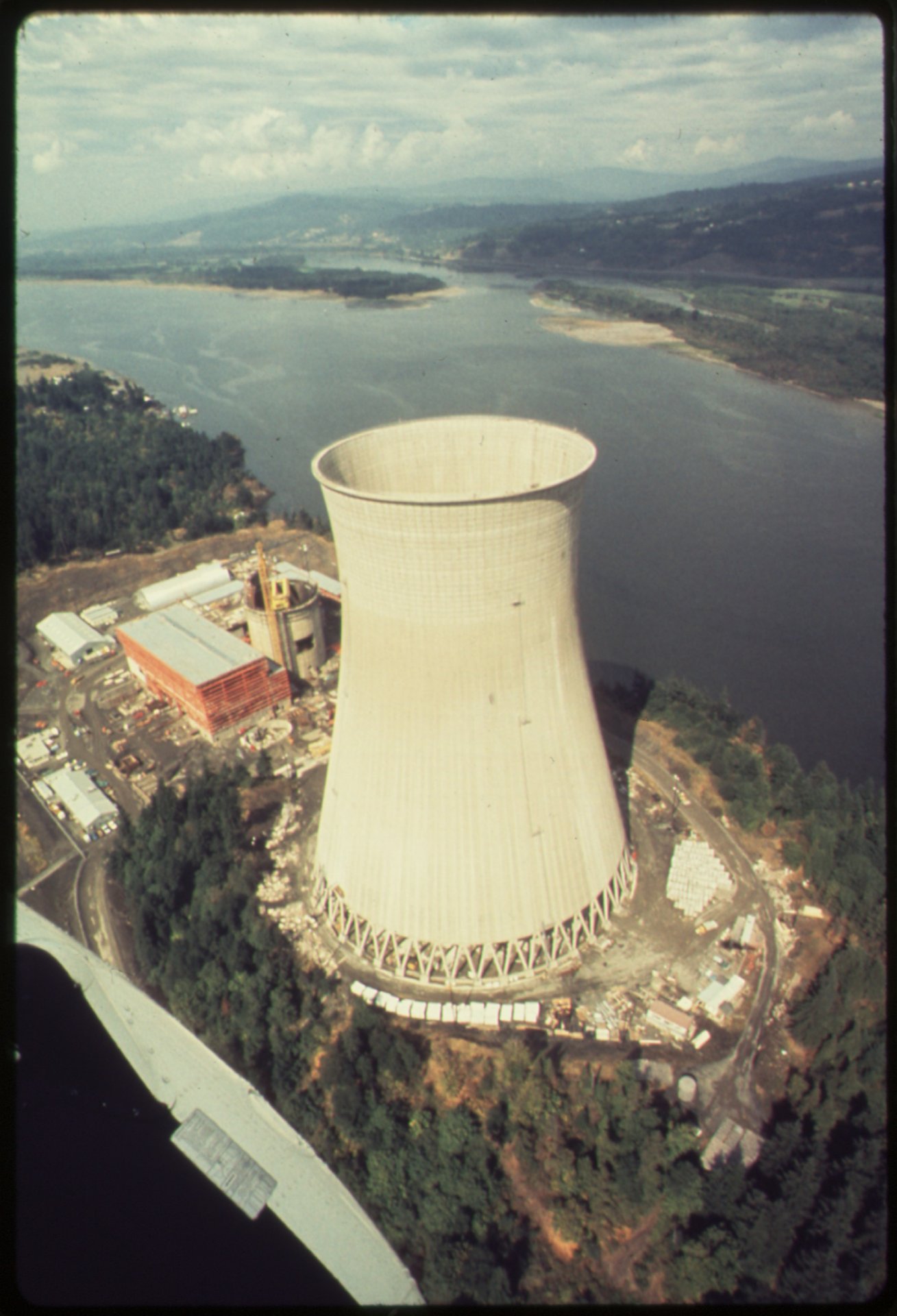 Click to view full size image
==============
THE TROJAN NUCLEAR POWER PLANT ON THE COLUMBIA RIVER. (FROM THE SITES EXHIBITION. FOR OTHER IMAGES IN THIS... - NARA - 553829
Keywords: Trojan THE TROJAN NUCLEAR POWER PLANT ON THE COLUMBIA RIVER. (FROM THE SITES EXHIBITION. FOR OTHER IMAGES IN THIS... - NARA - 553829
Keywords: Trojan