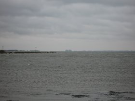 bradwell_bradwell_powerstation_in_the_distance_panoramio.jpg