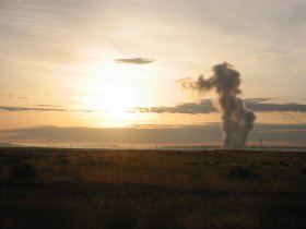hanford_desert_sunrise_with_nuclear_plant_155336263.jpg