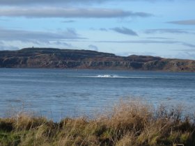 hunterston_hunterston_nuclear_reactor_water_coolant_outfall_panoramio.jpg