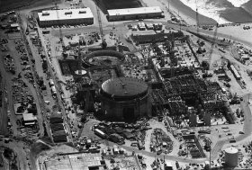 san_onofre_1_san_onofre_nuclear_power_plant_under_construction.jpg